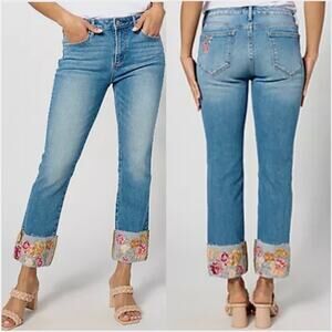 EUC Driftwood Colette floral embroidered cuffed jeans in Portofino wash
